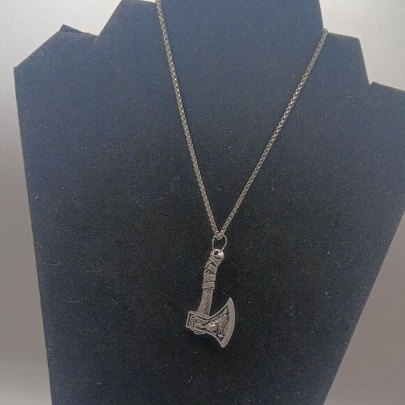 Viking Necklace Wolf Axe Celtic Pendant Nordic Amulet Silvertone 22" Chain - Picture 2 of 4